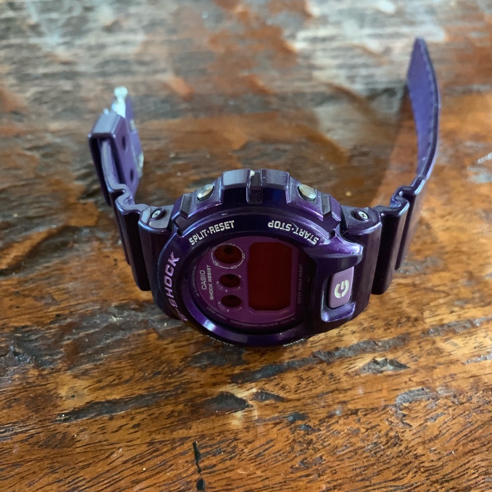G Shock purple men’s watch